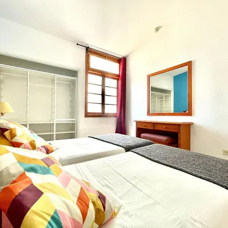 Apartment One Bedroom,beach, Sun, Wifi Pool In Tenerife South *
