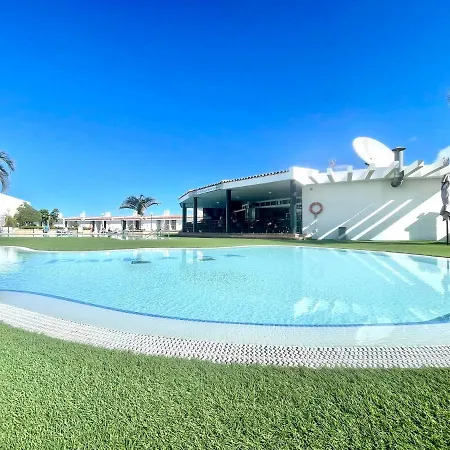 One Bedroom,beach, Sun, Wifi Pool In Tenerife South Lägenhet *