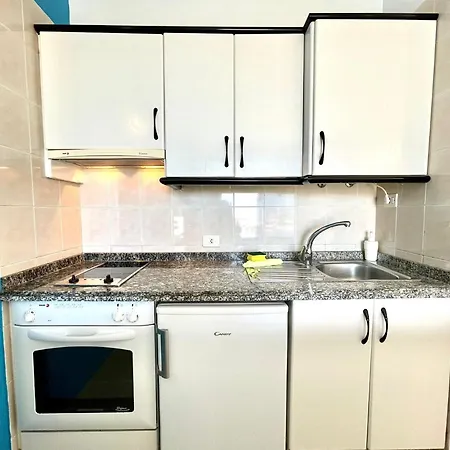 One Bedroom,beach, Sun, Wifi Pool In Tenerife South Lägenhet *